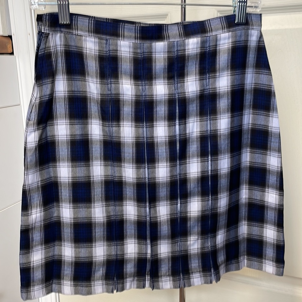 Lands End Women's uniform box pleated skirt, blue/white never worn, UN2, NWOT